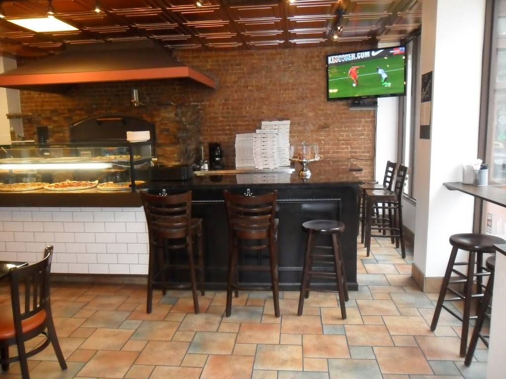 Salvos Pizzabar | restaurant | 1477 York Ave, New York, NY 10075, USA | 6465901925 OR +1 646-590-1925