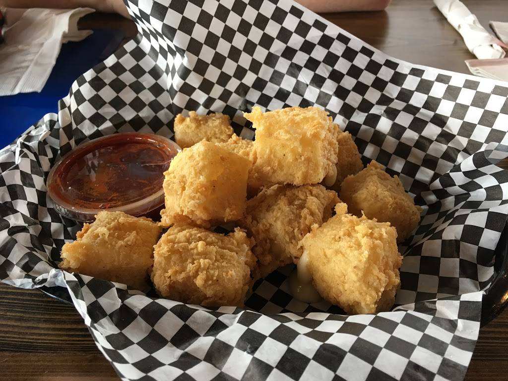 Woody’s Roadside Biloxi | restaurant | 1894 Beach Blvd, Biloxi, MS 39531, USA | 2282072789 OR +1 228-207-2789