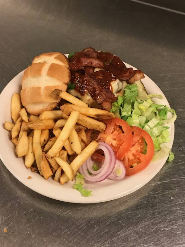 Millside Restaurant & Tavern | restaurant | 5710 Losee Rd, North Las Vegas, NV 89081, USA | 7022022921 OR +1 702-202-2921