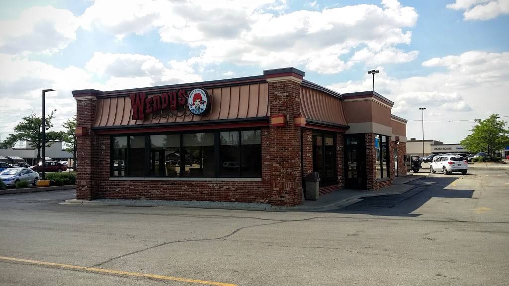 Wendys | restaurant | 8309 Golf Rd, Niles, IL 60714, USA | 8479654423 OR +1 847-965-4423