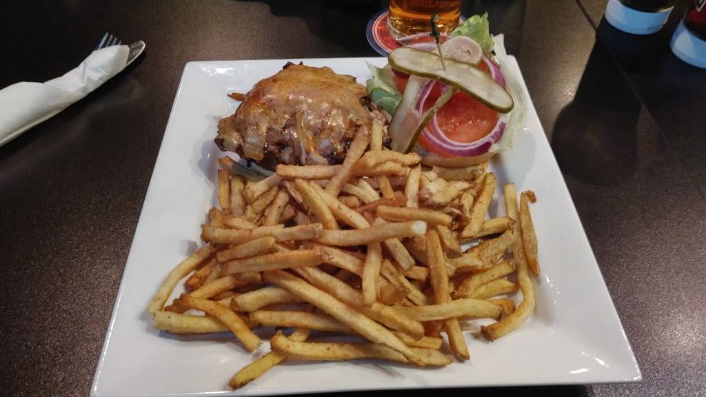 Mackenzies High Park | restaurant | 1982 Bloor St W, Toronto, ON M6P 3K9, Canada | 4167677246 OR +1 416-767-7246