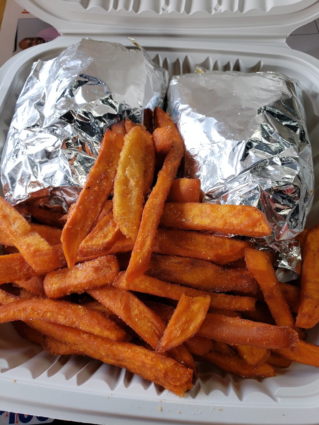 The Vegan Trap House | restaurant | 2053 W 79th St, Chicago, IL 60620, USA | 7733224327 OR +1 773-322-4327