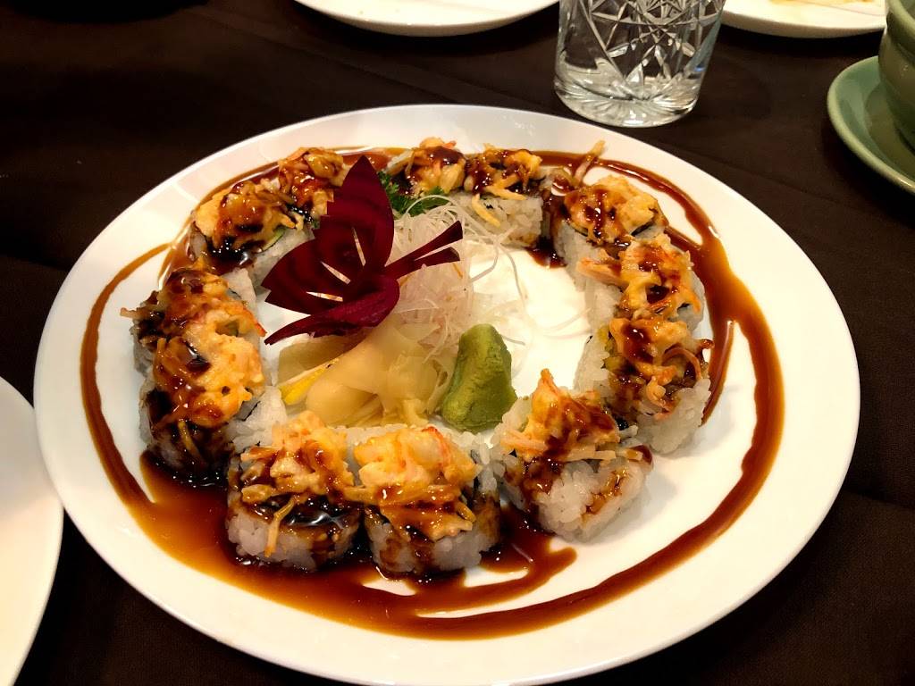 Asiana Hyde Park Thai & Sushi | restaurant | 3922 Edwards Rd, Cincinnati, OH 45209, USA | 5133510999 OR +1 513-351-0999