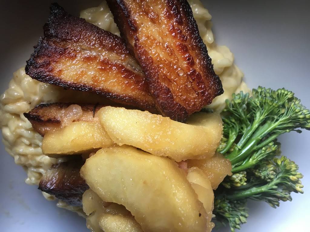 The Fireside Restaurant, LLC | restaurant | 7755 WI-42, Egg Harbor, WI 54209, USA | 9208684800 OR +1 920-868-4800