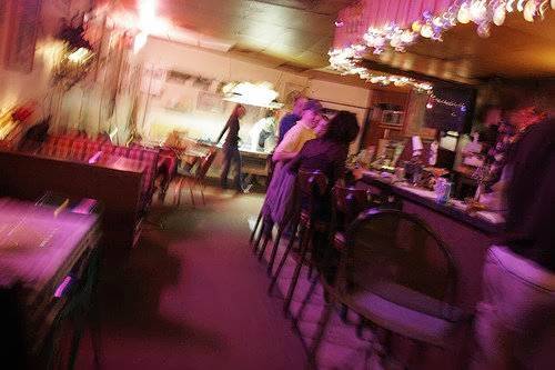 Lamplighter Lounge | cafe | 1702 Madison Ave, Memphis, TN 38104, USA | 9015675322 OR +1 901-567-5322