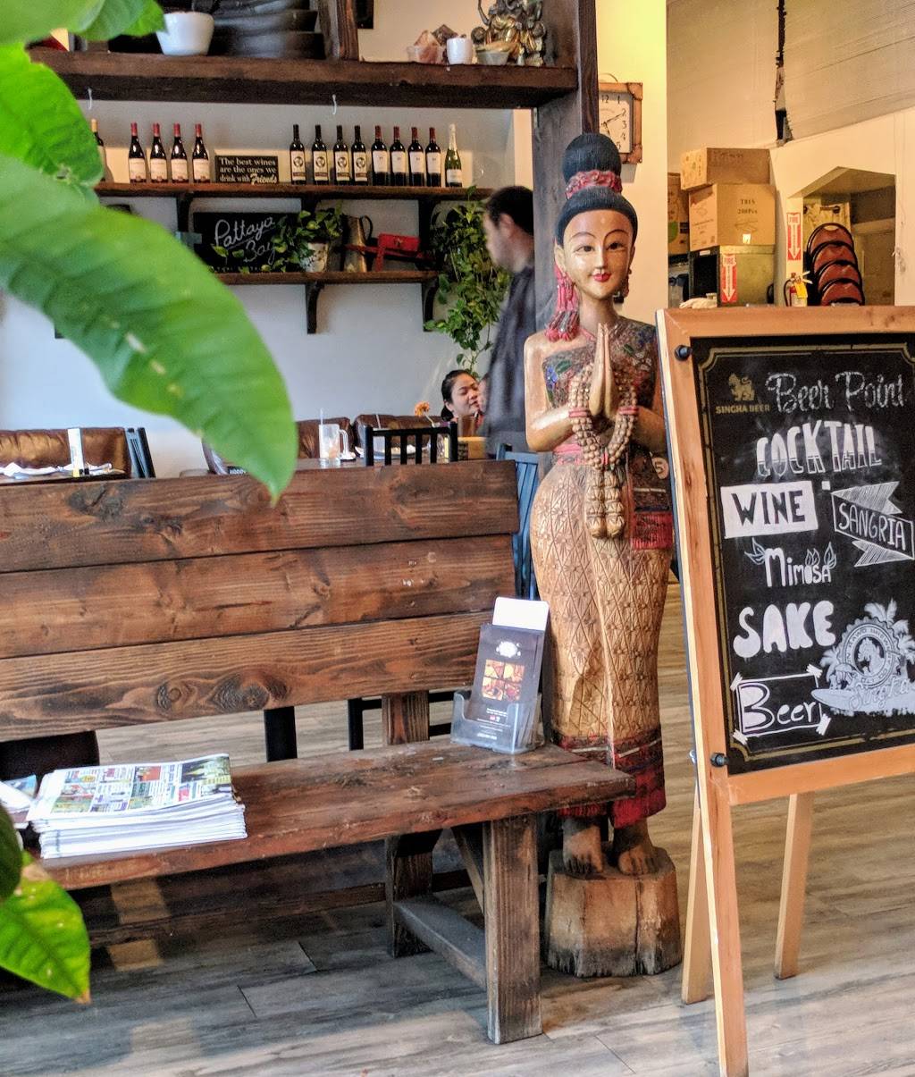 Pattaya Bay | restaurant | 1727 N Vermont Ave #105, Los Angeles, CA 90027, USA | 3236660880 OR +1 323-666-0880