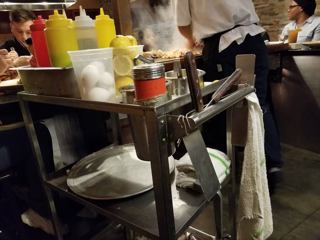 Feng Asian Bistro & Hibachi | restaurant | 70 Worcester-Providence Turnpike, Millbury, MA 01527, USA | 5088654400 OR +1 508-865-4400