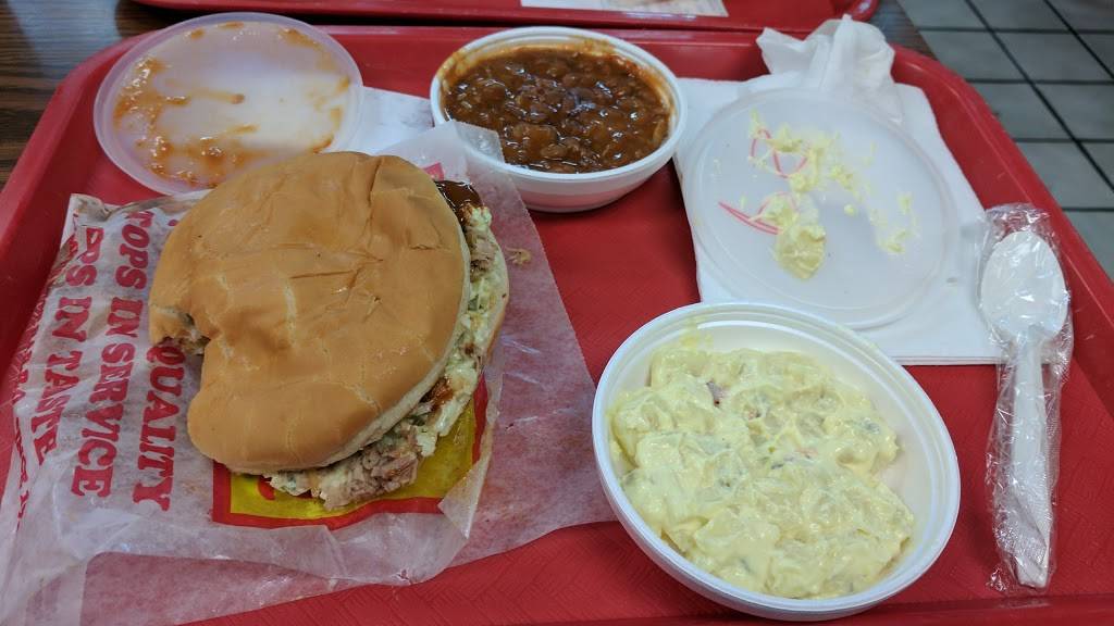 Tops Bar-B-Q | restaurant | 5391 Winchester Rd #4566, Memphis, TN 38115, USA | 9017947936 OR +1 901-794-7936