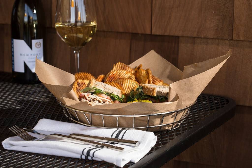 Taproot Brewing Co. | restaurant | 909 E Main Rd, Middletown, RI 02842, USA | 40184851613 OR +1 401-848-5161 ext. 3