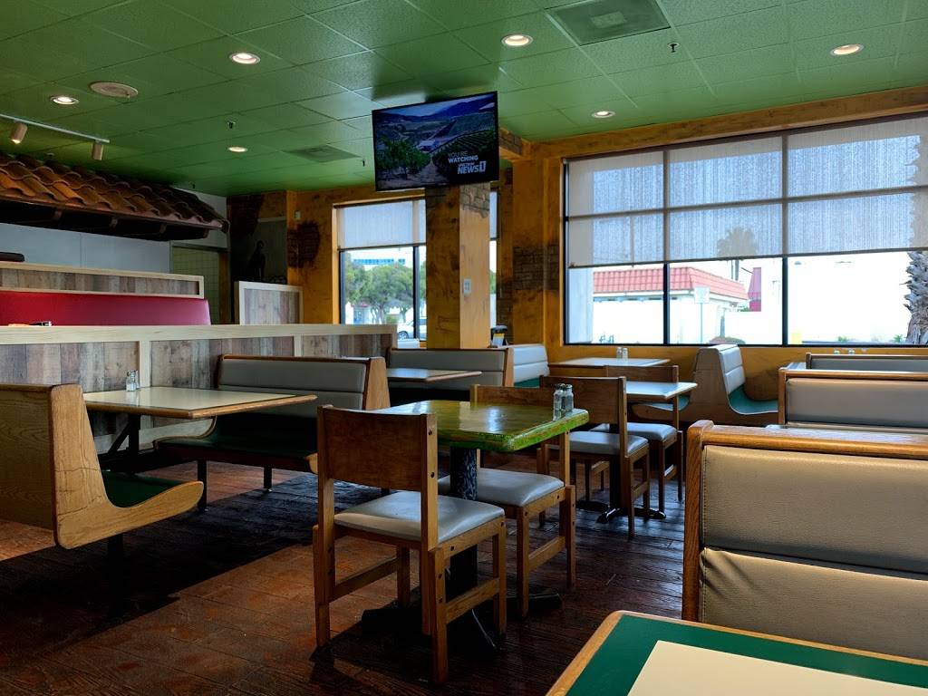 Lalo’s fast food | restaurant | 2611 E Thompson Blvd STE 101, Ventura, CA 93003, USA | 8056678423 OR +1 805-667-8423