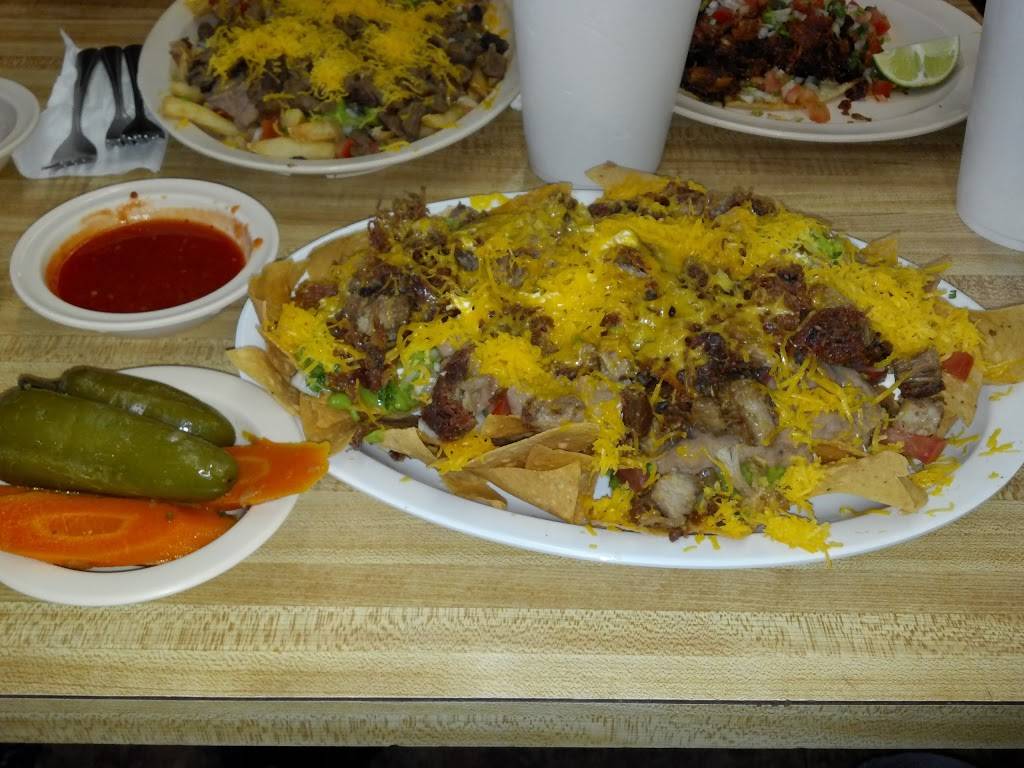 Albertas Restaurant | restaurant | 1304 Pacific Coast Hwy, Wilmington, CA 90744, USA | 3105189462 OR +1 310-518-9462