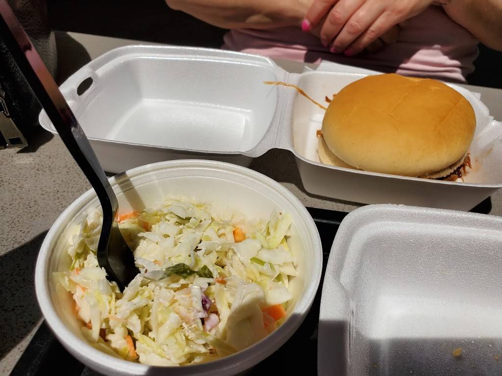 Silver Lake Chicken Shack | restaurant | 8343 W Hazel Rd, Mears, MI 49436, USA | 2318732511 OR +1 231-873-2511