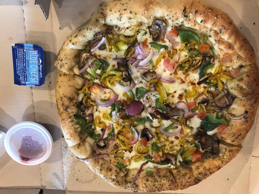 Pizza Hut | restaurant | 1347 John F. Kennedy Blvd, Bayonne, NJ 07002, USA | 2014368000 OR +1 201-436-8000