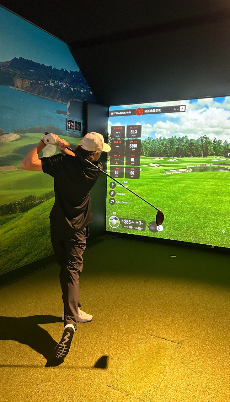 AOA Private Golf Club | restaurant | 1817 N Helm Ave STE 102, Fresno, CA 93727, USA | 8882627620 OR +1 888-262-7620