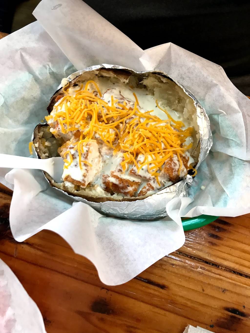 Spud Ranch | restaurant | 1330 Aquarena Springs Dr #112, San Marcos, TX 78666, USA | 5128057783 OR +1 512-805-7783