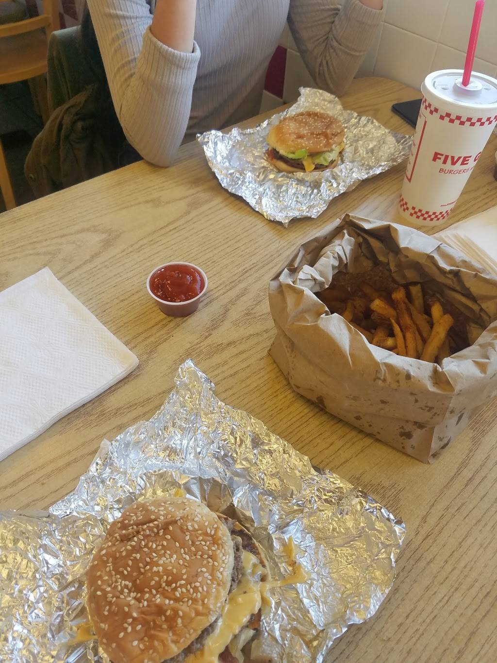 Five Guys | meal takeaway | 1513 W Brandon Blvd, Brandon, FL 33511, USA | 8134092095 OR +1 813-409-2095