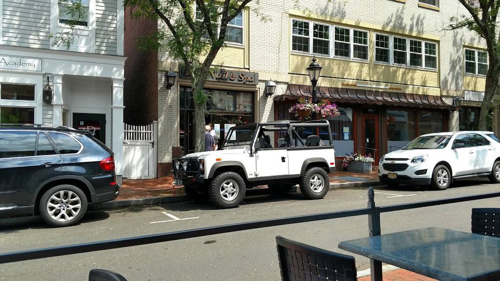 New Canaan Diner | restaurant | 4701, 18 Forest St, New Canaan, CT 06840, USA | 2035947595 OR +1 203-594-7595