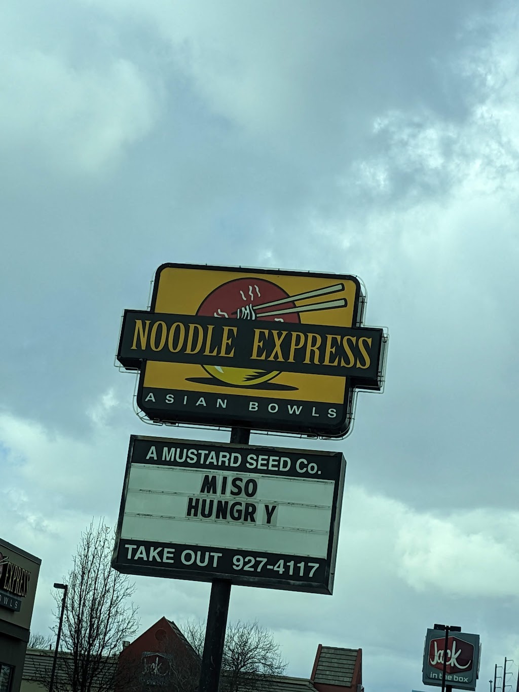 Noodle Express | restaurant | 707 N Sullivan Rd, Spokane Valley, WA 99037, USA | 5099274117 OR +1 509-927-4117