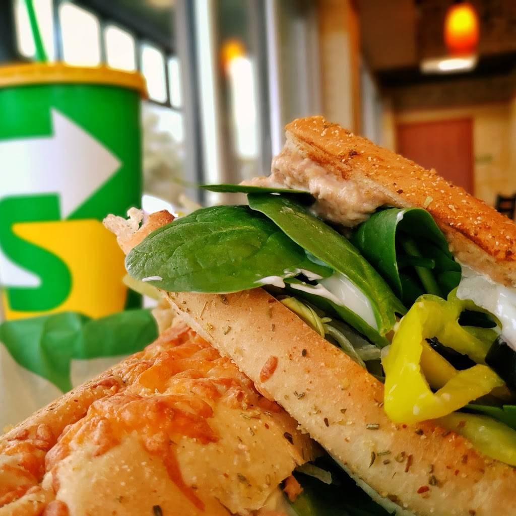 Subway | restaurant | 1125 Coker St Ste #1103 & #1105, Irving, TX 75062, USA | 9722523040 OR +1 972-252-3040