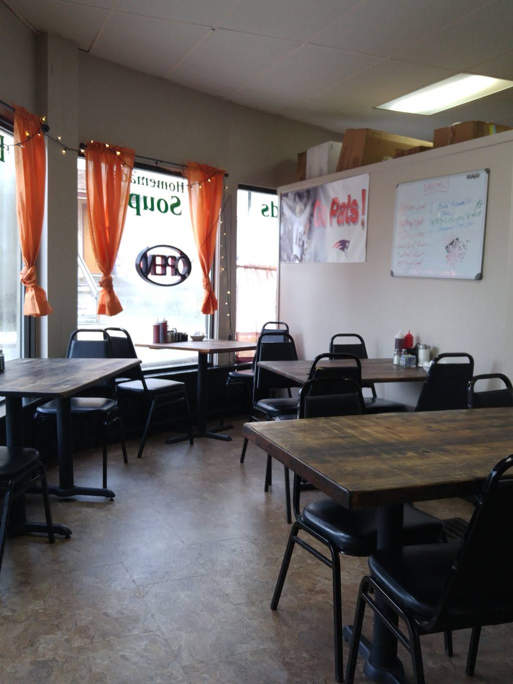 Cappas Trackside Kitchen | restaurant | 1 Grove St, Melrose, MA 02176, USA | 7816627200 OR +1 781-662-7200