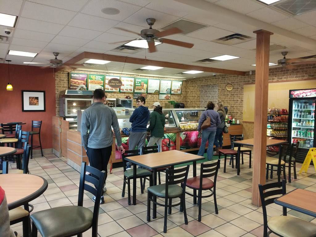 Subway Restaurants | restaurant | 24 N 3rd St, Waterville, OH 43566, USA | 4198782782 OR +1 419-878-2782