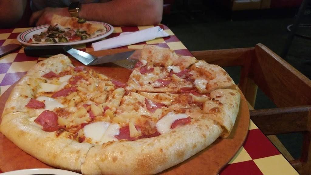 Pizza Hut | meal takeaway | 127 W E Hinson Ave, Haines City, FL 33844, USA | 8634225945 OR +1 863-422-5945