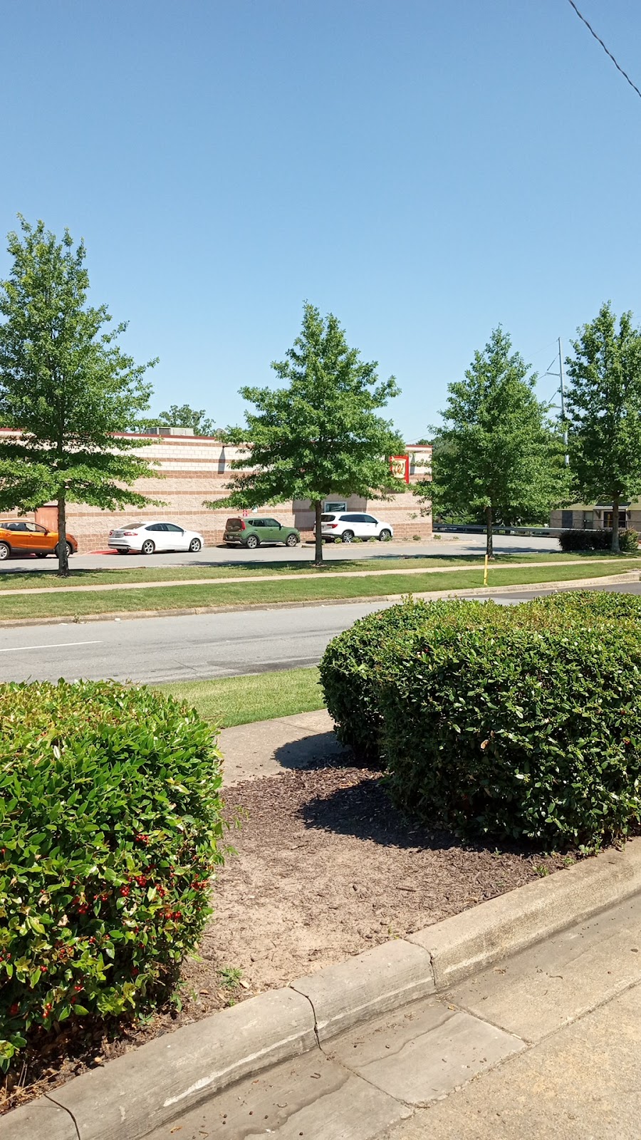 Burger King | restaurant | 4015 W Markham St, Little Rock, AR 72205, USA | 5016633115 OR +1 501-663-3115