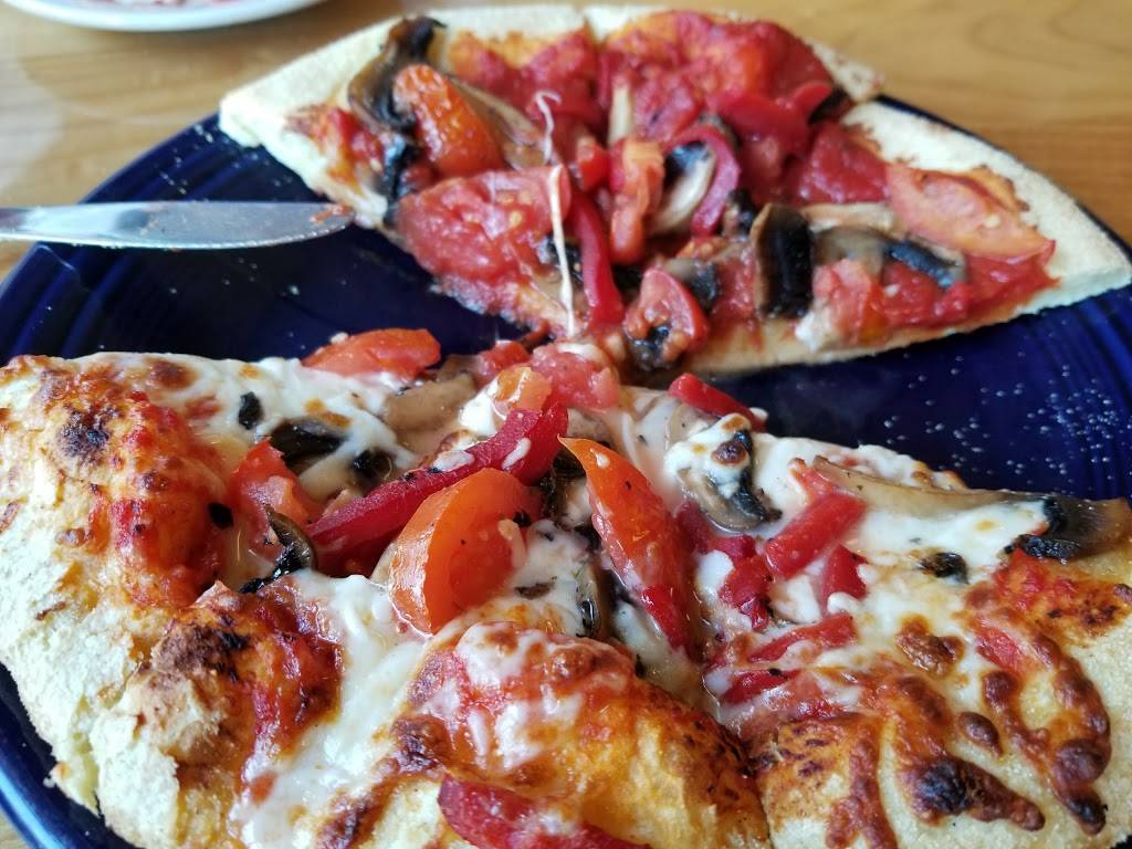 Lake Hope Lodge | restaurant | 27331 OH-278, McArthur, OH 45651, USA | 7405960601 OR +1 740-596-0601