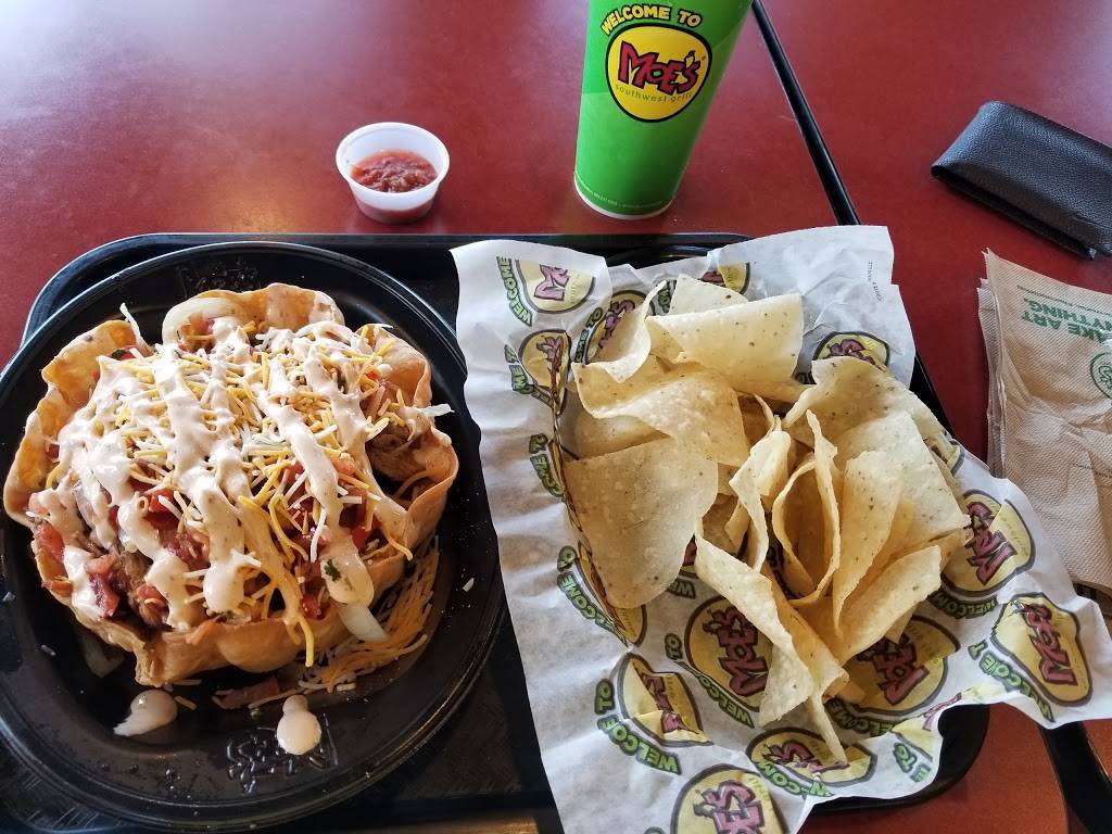 Moes Southwest Grill | restaurant | 910 W 10th St, Indianapolis, IN 46202, USA | 3178226637 OR +1 317-822-6637