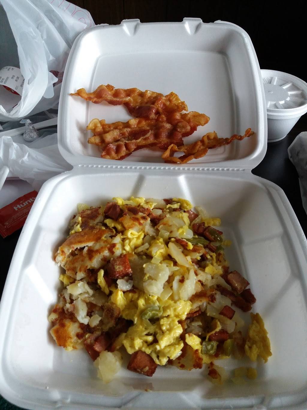 Johns family restaurant | restaurant | 1065 N Church St, Hazleton, PA 18202, USA | 5704558133 OR +1 570-455-8133