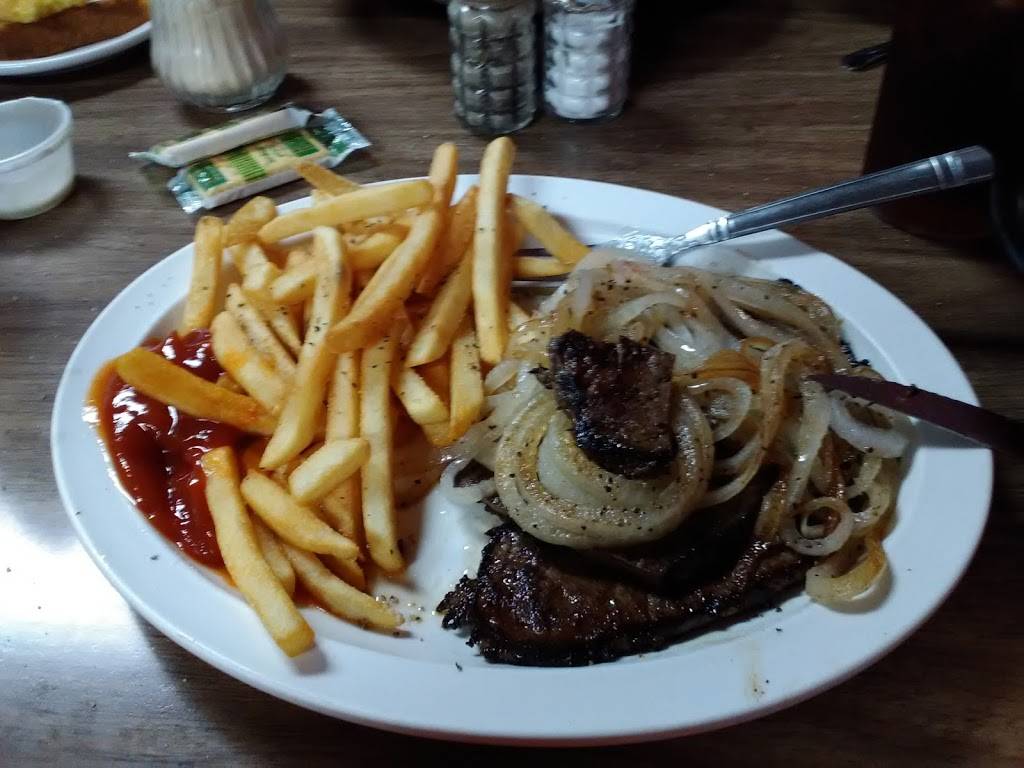 Annie-Ks Restaurant | restaurant | 777 E Main St, Barnesville, OH 43713, USA | 7404253456 OR +1 740-425-3456