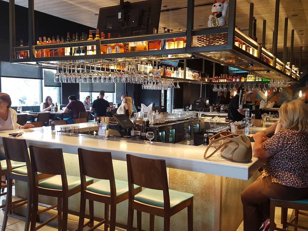 P.F. Changs | restaurant | 122 Adams Rd, Rochester, MI 48309, USA | 2489237030 OR +1 248-923-7030