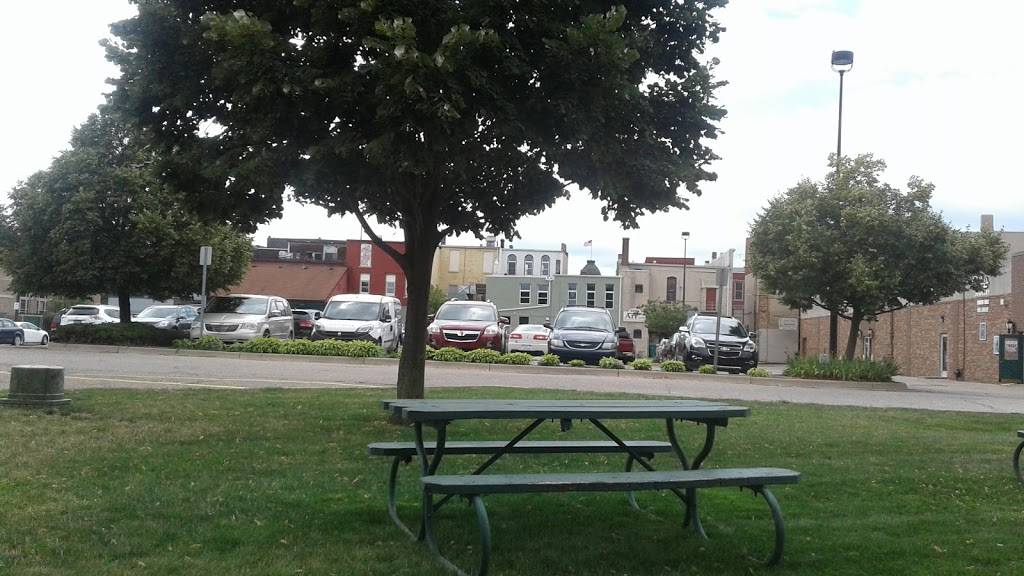 El Taco Loco Mexican Taqueria | restaurant | 13 S Monroe St, Coldwater, MI 49036, USA | 5179240353 OR +1 517-924-0353