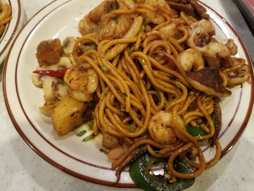 Great Moon Buffet | restaurant | 1200 S Robert St, West St Paul, MN 55118, USA | 6515540558 OR +1 651-554-0558