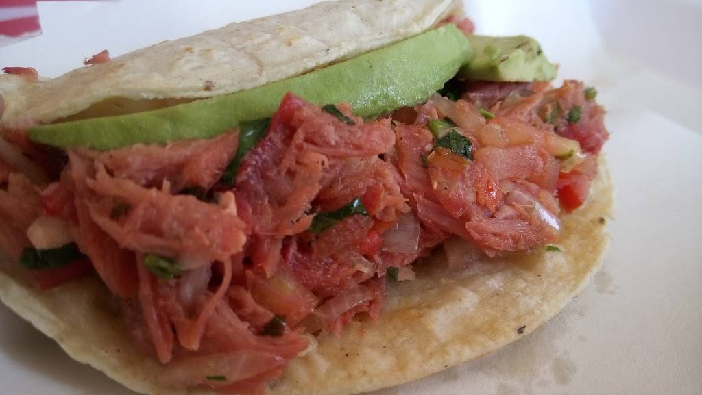 Tacos El Meño (Mariscos) | restaurant | Av. Ricardo Flores Magón 105, Francisco Villa, 21452 Tecate, B.C., Mexico | 016651114745 OR +52 665 111 4745