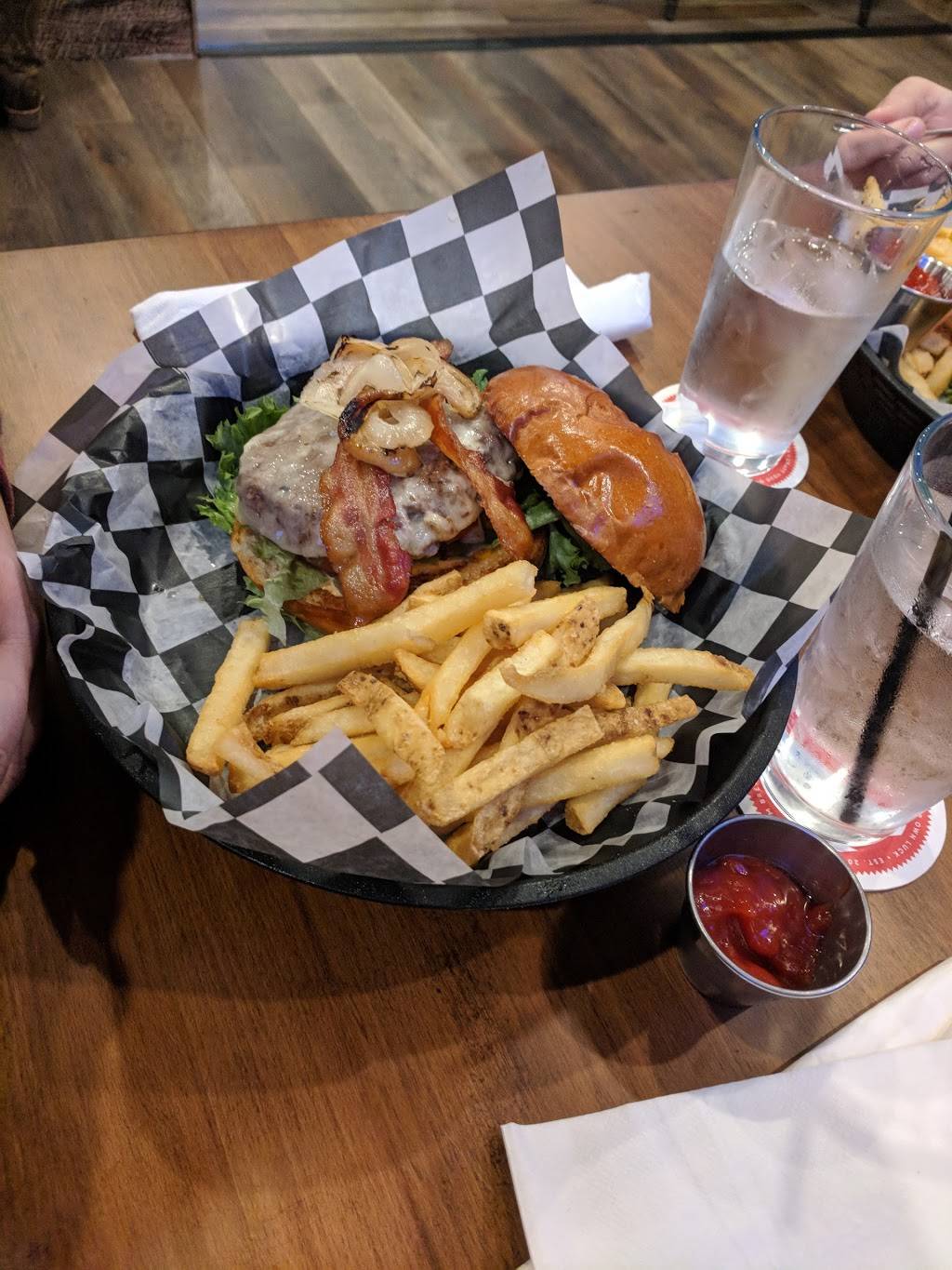 Great American Ranch | restaurant | 13995 Raised Antler Cir, Midlothian, VA 23112, USA | 8046080182 OR +1 804-608-0182