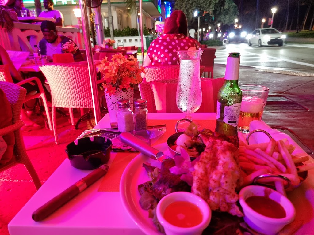 On Ocean 7 Cafe | restaurant | 660 Ocean Dr, Miami Beach, FL 33139, USA | 3054553288 OR +1 305-455-3288