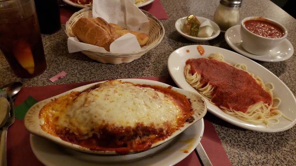 Johns Italian Restaurant | restaurant | 570 PA-590, Hamlin, PA 18427, USA | 5706892659 OR +1 570-689-2659