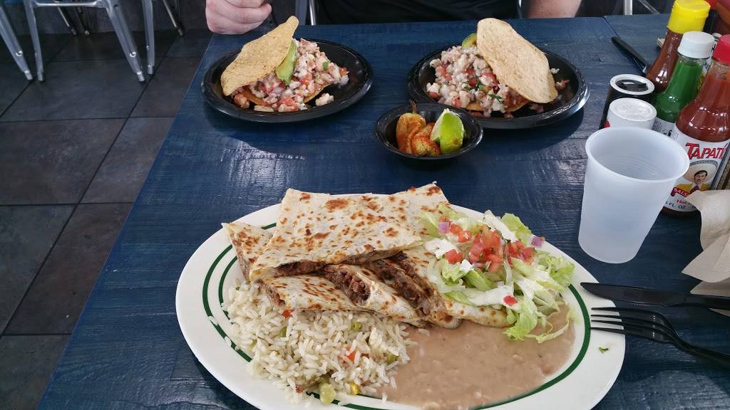 Ensenada Surf N Turf Grill | restaurant | 2931 Nutwood Ave, Fullerton, CA 92831, USA | 7149837785 OR +1 714-983-7785