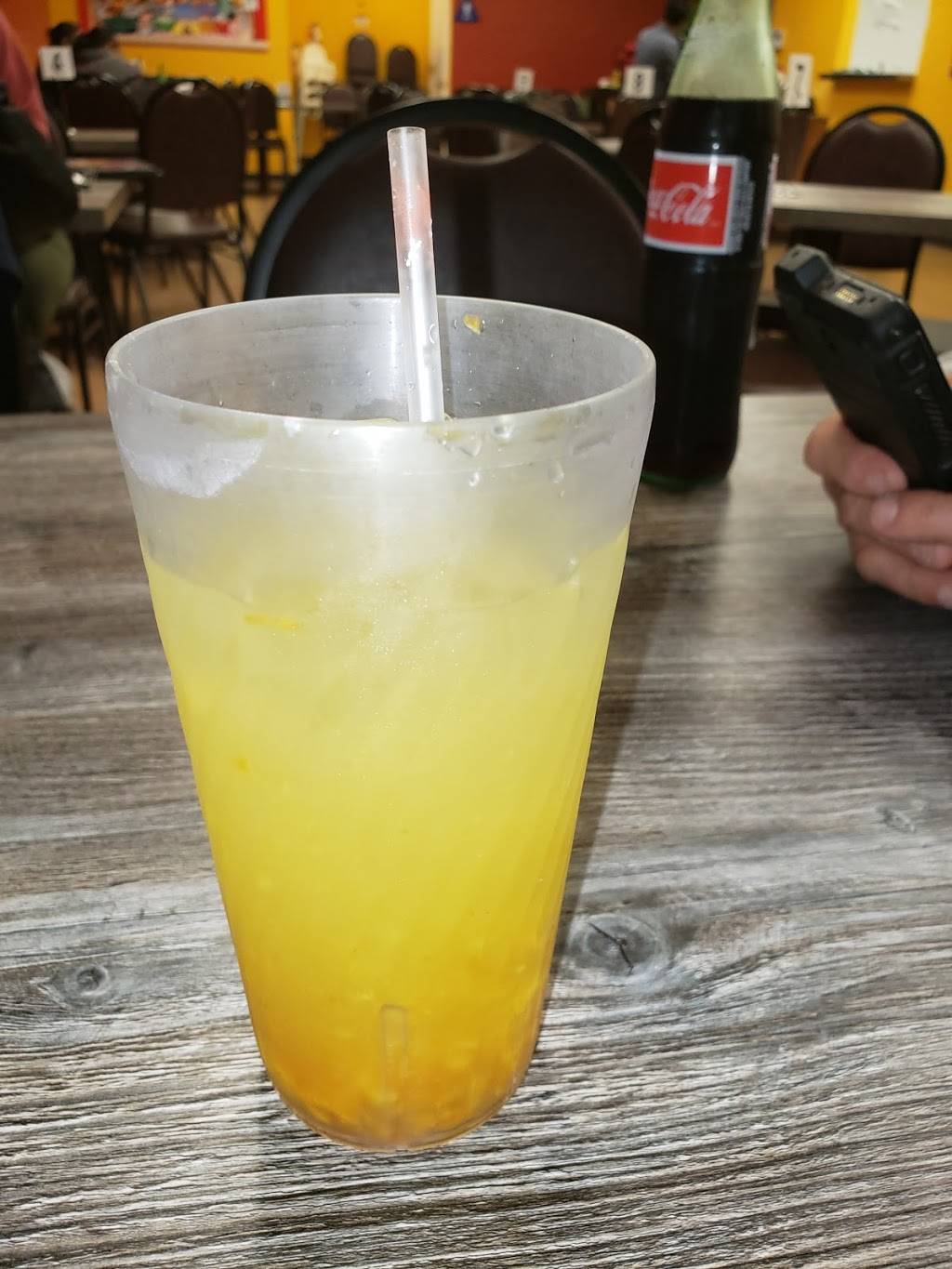 Salvadoreño Restaurant #5 | restaurant | 12550 W Thunderbird Rd Suite 102, El Mirage, AZ 85335, USA | 6232257442 OR +1 623-225-7442