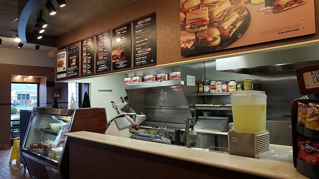 Penn Station East Coast Subs | meal takeaway | 8282 Beckett Park Dr, West Chester Township, OH 45069, USA | 5138709494 OR +1 513-870-9494