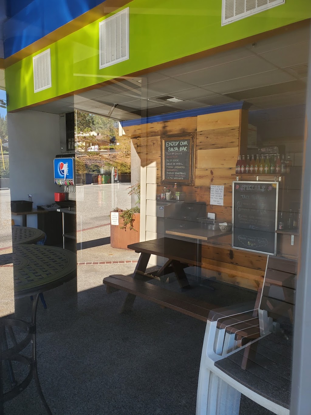 Madis Mexicali Stop | restaurant | 840 E Main St, Grass Valley, CA 95945, USA | 5308879020 OR +1 530-887-9020