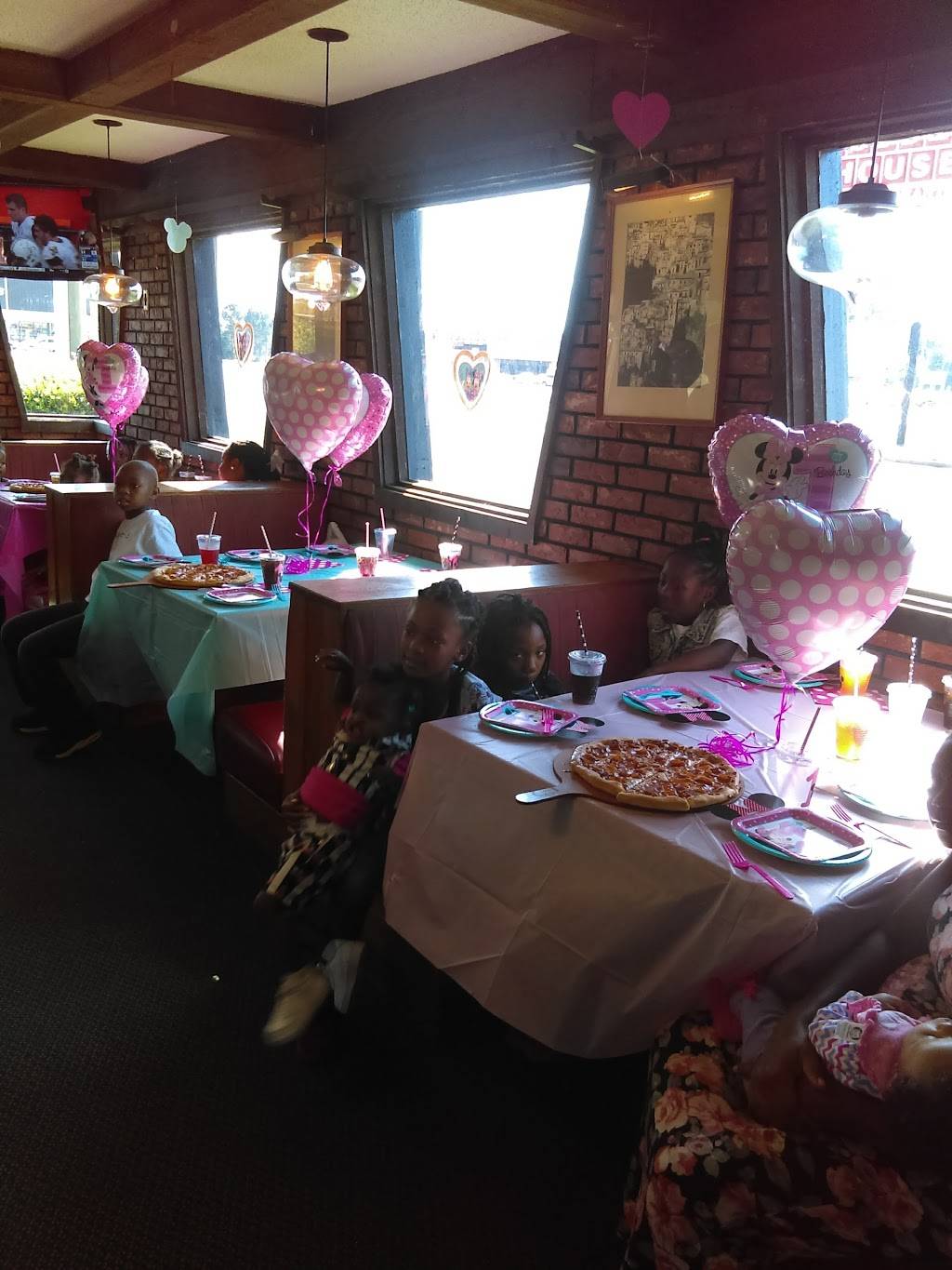 Pizza Hut | restaurant | 418 W McIntyre St, Mullins, SC 29574, USA | 8434646420 OR +1 843-464-6420