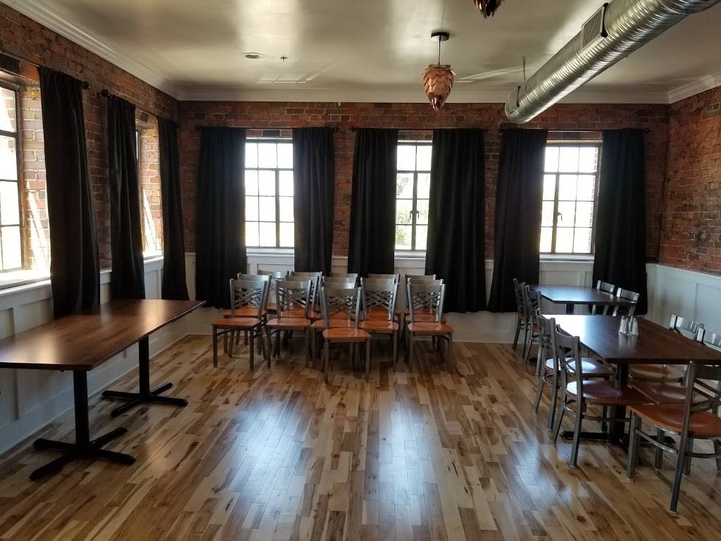 The Vanguard Brewpub & Distillery | restaurant | 504 N King St, Hampton, VA 23669, USA | 7572241216 OR +1 757-224-1216