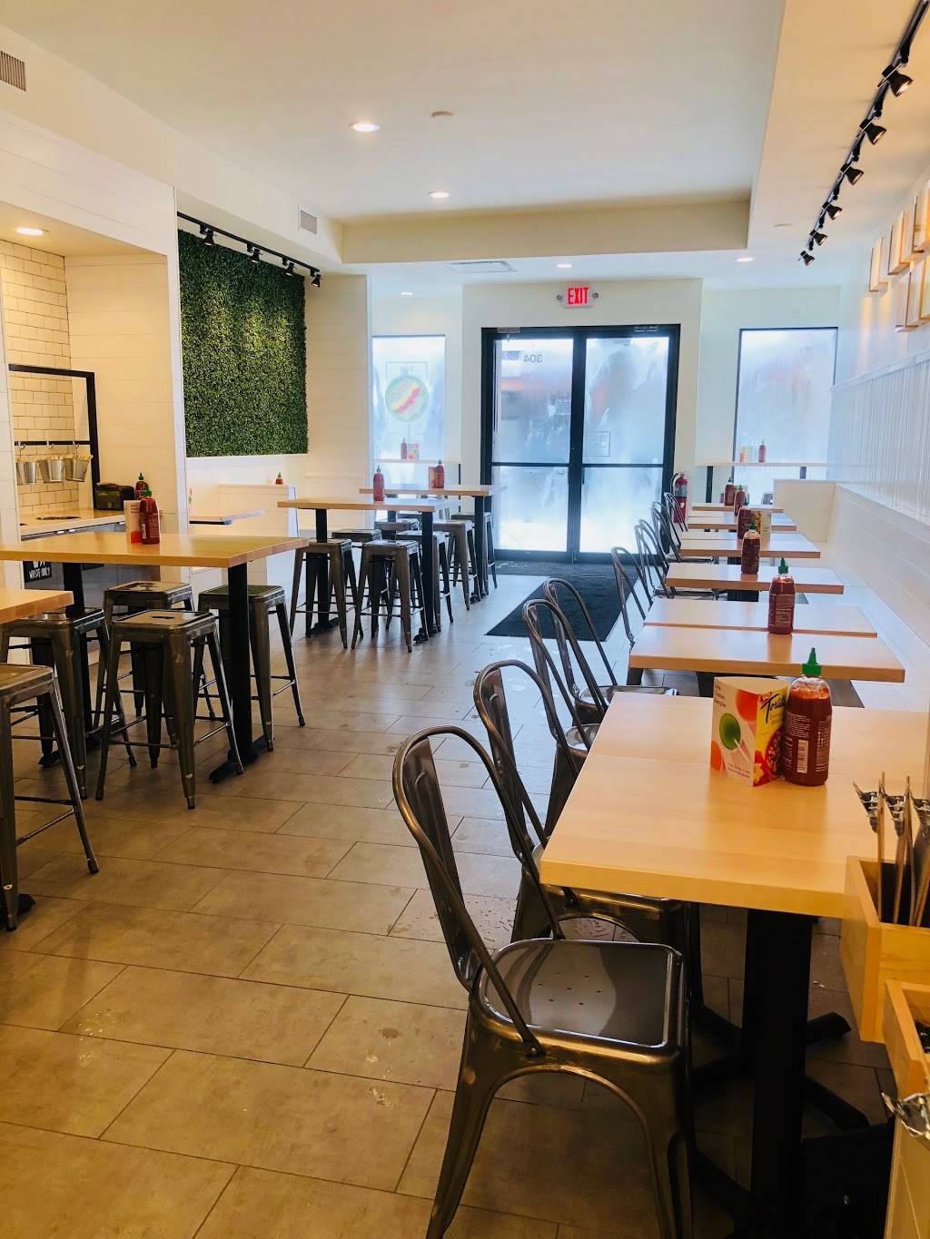 Freshii | restaurant | 304 S Main St, Royal Oak, MI 48067, USA | 2482680444 OR +1 248-268-0444