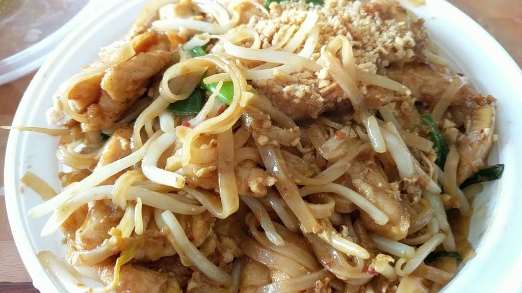 Green Leaf | restaurant | 7260 Metropolitan Ave, Middle Village, NY 11379, USA | 7188942226 OR +1 718-894-2226