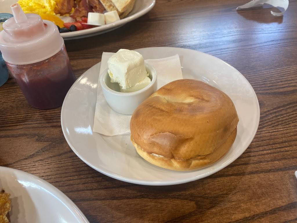 Joeys Cafe | restaurant | 3308 S Bryant Ave #100, Edmond, OK 73013, USA | 4052163765 OR +1 405-216-3765