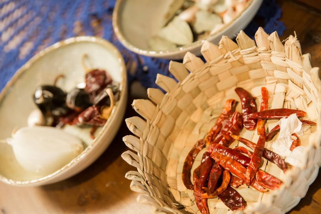 Abuelitas | restaurant | 6400 Midlothian Turnpike, Richmond, VA 23225, USA | 8049972602 OR +1 804-997-2602