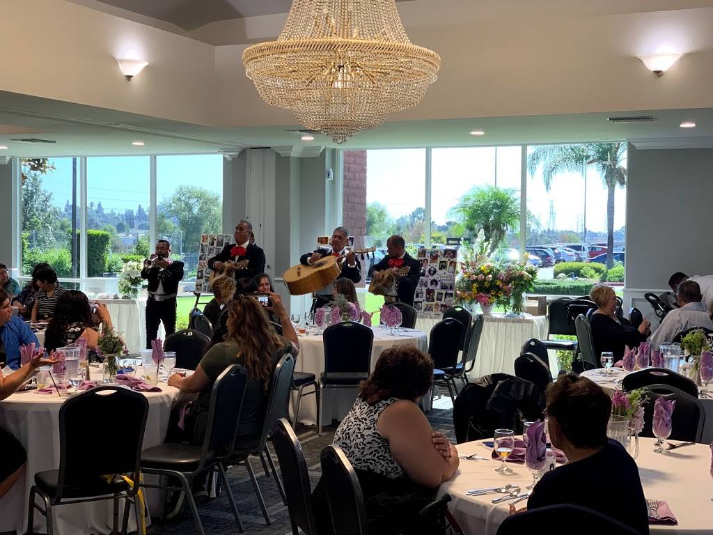 Dos Rios Tavern on the Green | restaurant | 3260 Fairway Dr, Pico Rivera, CA 90660, USA | 5628014229 OR +1 562-801-4229