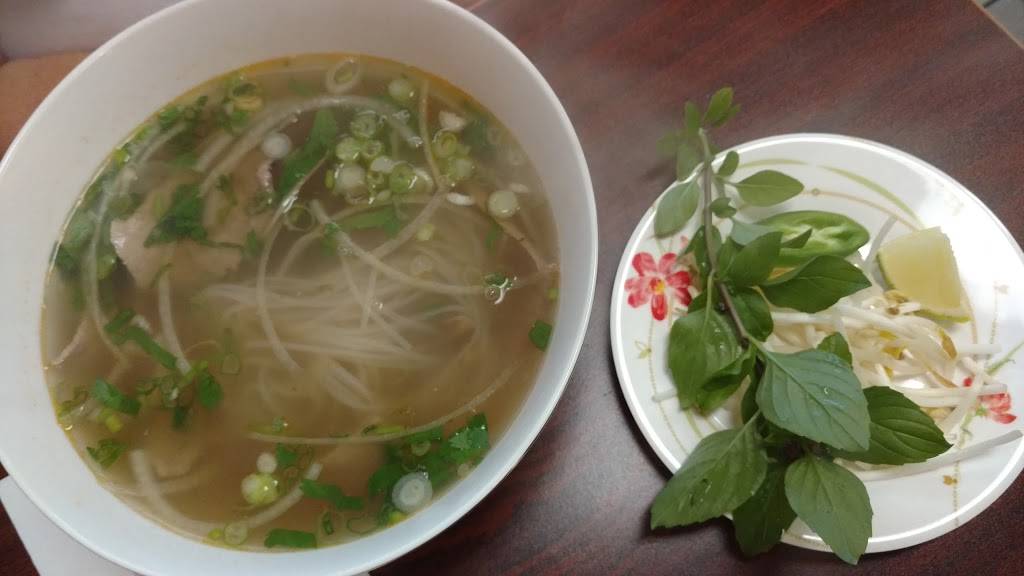 Vietnamese Cuisine And Sushi | restaurant | 3118 53rd Ave E, Bradenton, FL 34203, USA | 9412243229 OR +1 941-224-3229